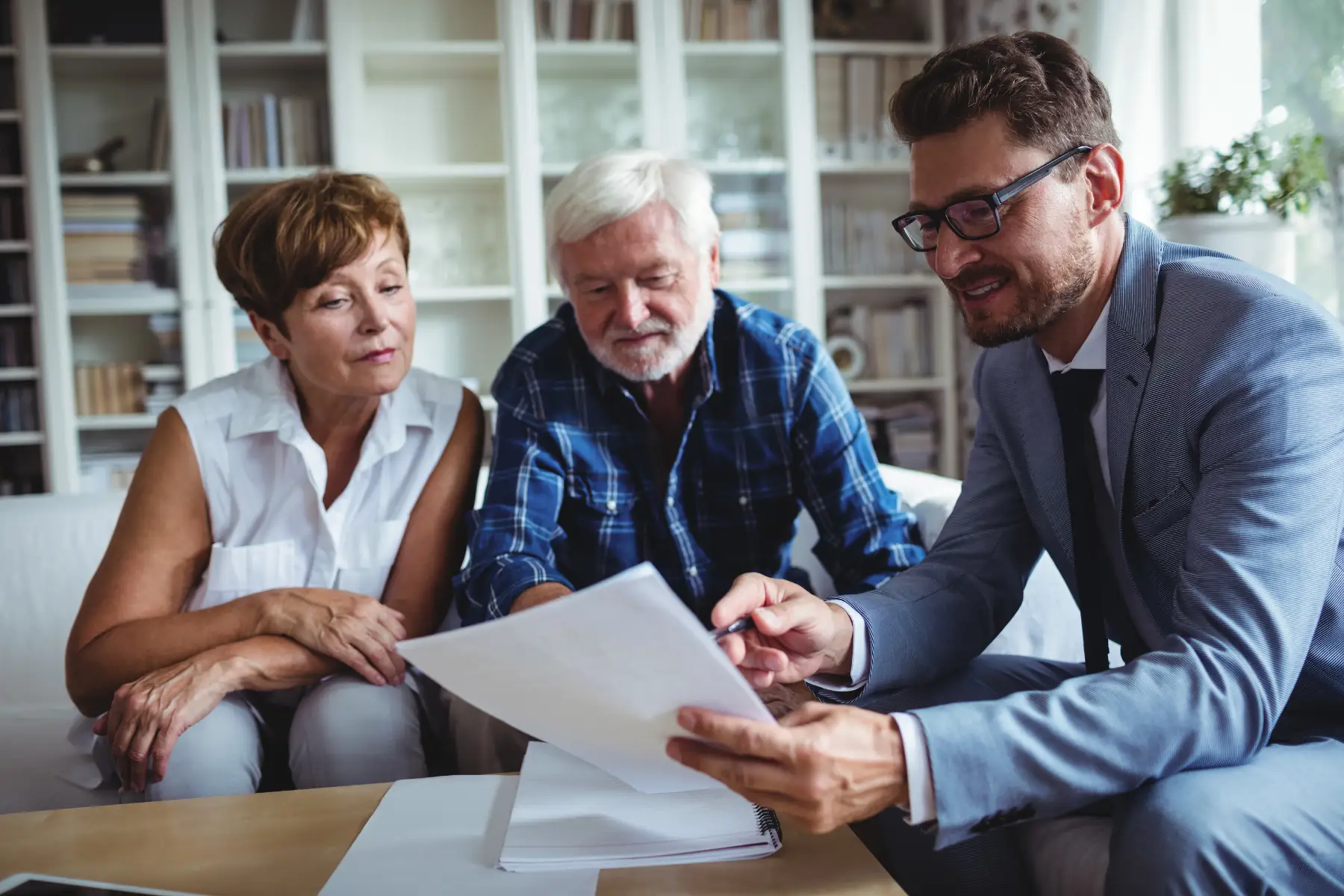 estate planning attorney meets with clients